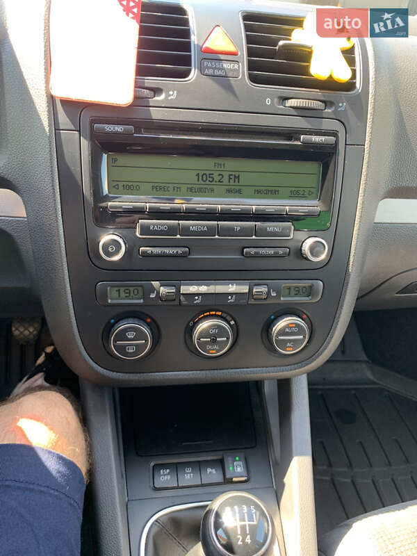 Універсал Volkswagen Golf 2009 в Харкові