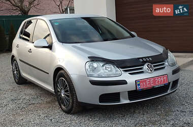 Хэтчбек Volkswagen Golf 2005 в Бучаче