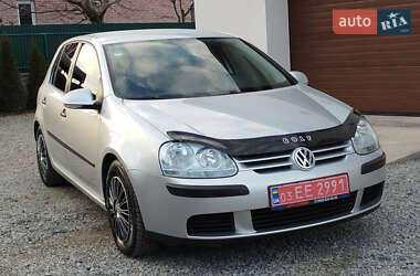 Хэтчбек Volkswagen Golf 2005 в Бучаче