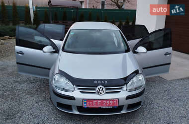 Хэтчбек Volkswagen Golf 2005 в Бучаче