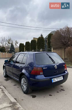 Хетчбек Volkswagen Golf 2002 в Луцьку