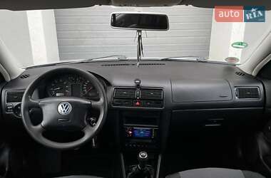 Універсал Volkswagen Golf 2000 в 
