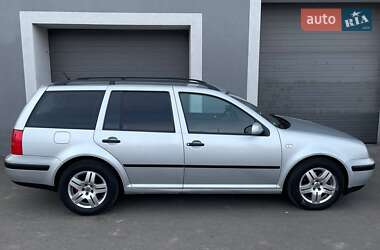 Універсал Volkswagen Golf 2000 в 