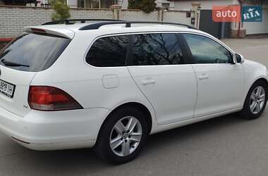 Универсал Volkswagen Golf 2010 в Киеве