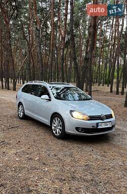 Універсал Volkswagen Golf 2012 в Дніпрі