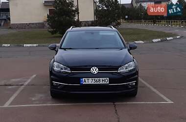 Универсал Volkswagen Golf 2018 в Калуше