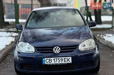 Хетчбек Volkswagen Golf 2004 в Києві