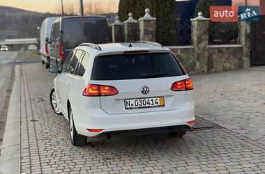 Универсал Volkswagen Golf 2013 в Сваляве