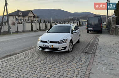 Универсал Volkswagen Golf 2013 в Сваляве