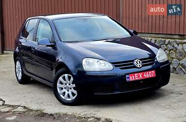 Хэтчбек Volkswagen Golf 2005 в Полтаве