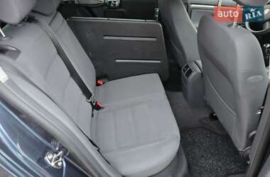 Хэтчбек Volkswagen Golf 2005 в Полтаве