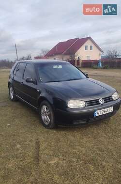 Хетчбек Volkswagen Golf 2002 в Заболотові