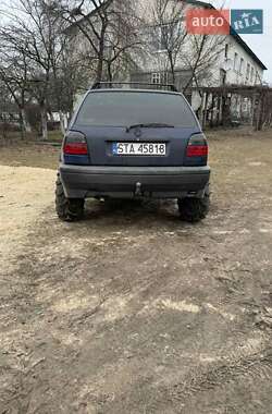 Хэтчбек Volkswagen Golf 1994 в Ратным