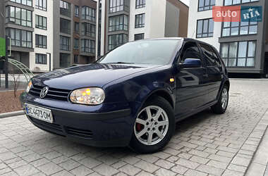 Хетчбек Volkswagen Golf 2001 в Львові