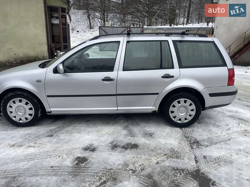 Універсал Volkswagen Golf 2005 в Львові