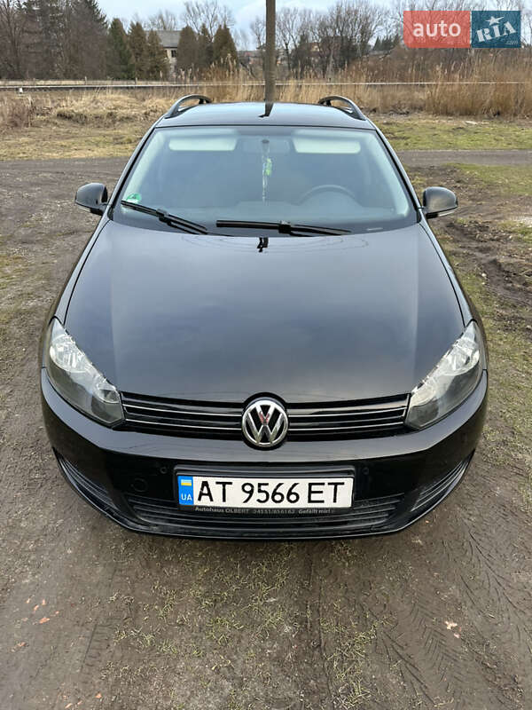 Универсал Volkswagen Golf 2011 в Львове