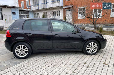 Хетчбек Volkswagen Golf 2007 в Надвірній