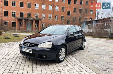 Хетчбек Volkswagen Golf 2007 в Надвірній