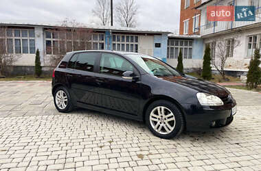 Хетчбек Volkswagen Golf 2007 в Надвірній