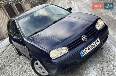 Хетчбек Volkswagen Golf 2001 в Тернополі