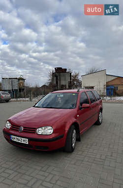 Універсал Volkswagen Golf 2000 в Житомирі