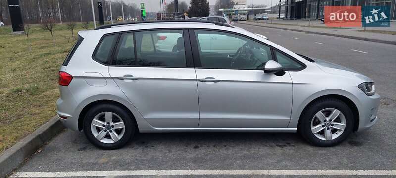 Универсал Volkswagen Golf 2015 в Львове