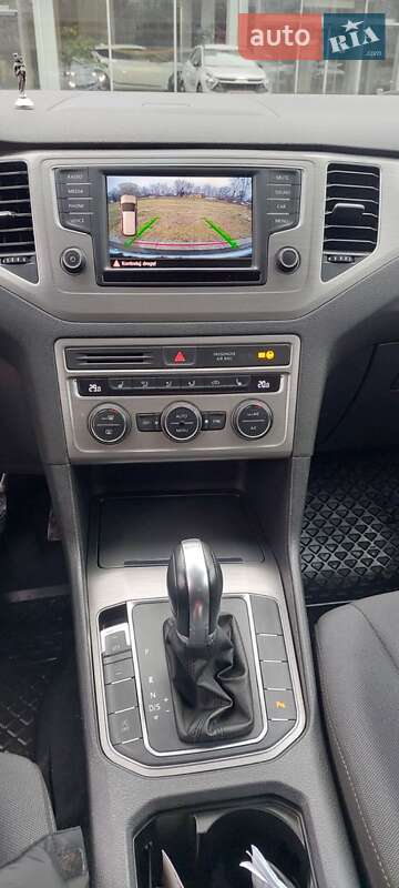 Универсал Volkswagen Golf 2015 в Львове