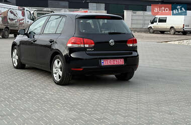 Хетчбек Volkswagen Golf 2010 в Житомирі