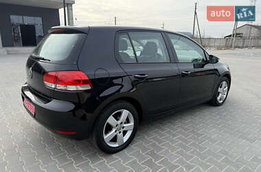 Хетчбек Volkswagen Golf 2010 в Житомирі