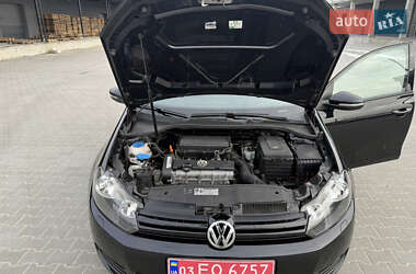 Хетчбек Volkswagen Golf 2010 в Житомирі