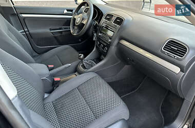 Універсал Volkswagen Golf 2011 в 