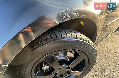 Хэтчбек Volkswagen Golf 2005 в 
