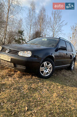 Універсал Volkswagen Golf 2001 в Березному