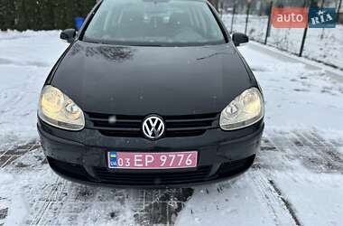 Хетчбек Volkswagen Golf 2005 в Києві