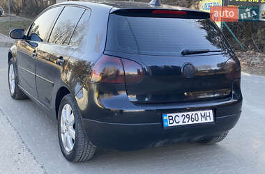 Хэтчбек Volkswagen Golf 2007 в Новояворовске