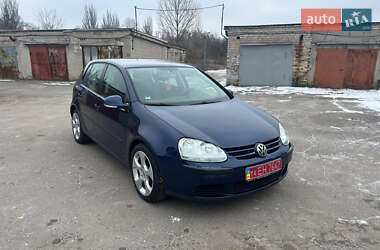 Хетчбек Volkswagen Golf 2005 в Кам'янському