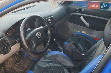 Хэтчбек Volkswagen Golf 1998 в Гадяче