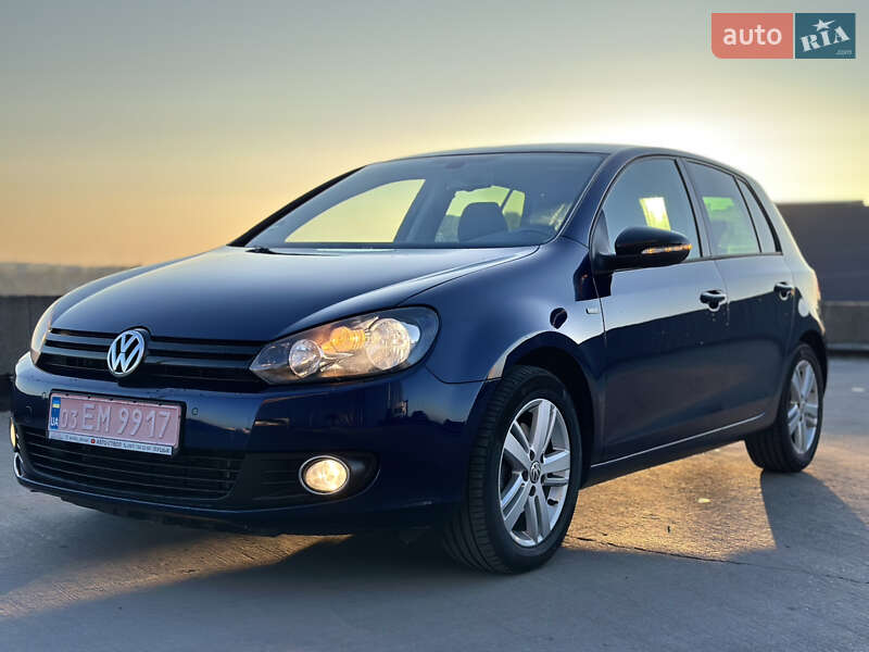 Хэтчбек Volkswagen Golf 2012 в Львове