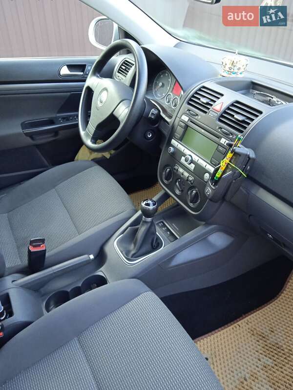 Универсал Volkswagen Golf 2009 в Путиле фото 7 Универсал Volkswagen Golf 2009 в Путиле