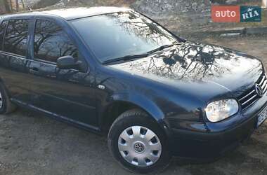 Хэтчбек Volkswagen Golf 2000 в Черновцах