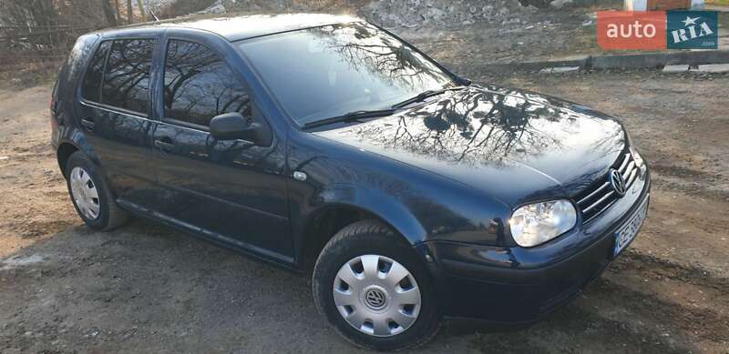 Volkswagen Golf 2000