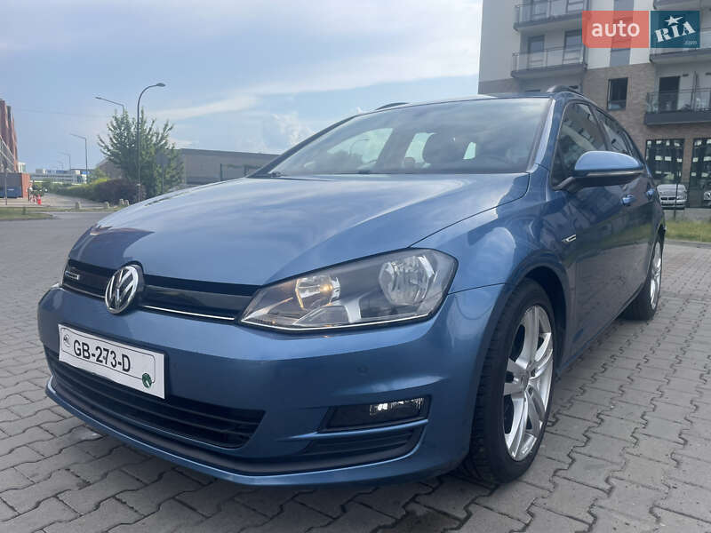 Універсал Volkswagen Golf 2015 в 