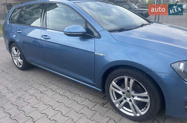 Універсал Volkswagen Golf 2015 в 