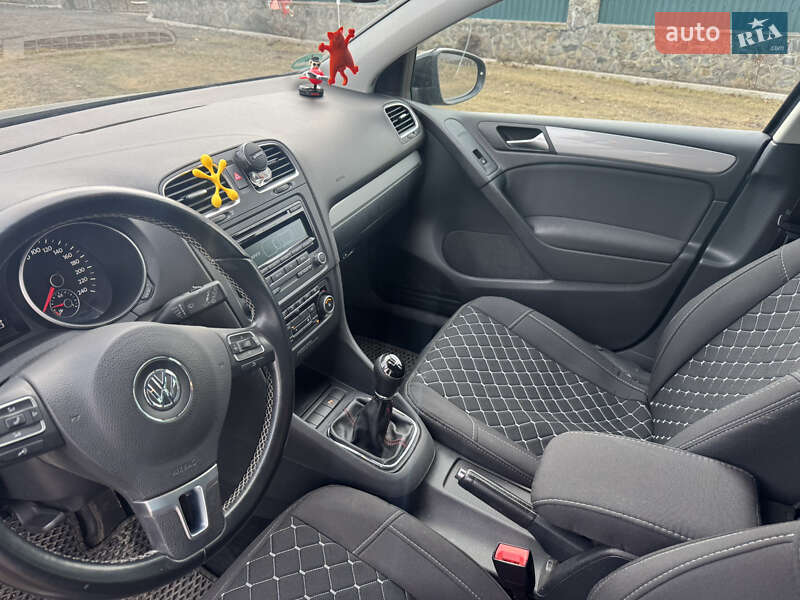 Хетчбек Volkswagen Golf 2012 в Крижополі