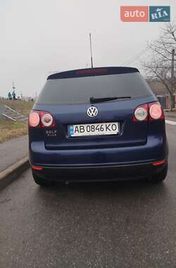 Хэтчбек Volkswagen Golf 2006 в 