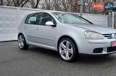 Хетчбек Volkswagen Golf 2008 в Києві