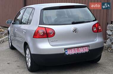 Хэтчбек Volkswagen Golf 2005 в Полтаве