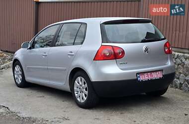 Хэтчбек Volkswagen Golf 2005 в Полтаве