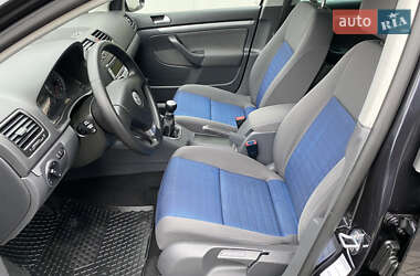 Хэтчбек Volkswagen Golf 2007 в Запорожье