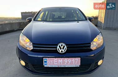 Хэтчбек Volkswagen Golf 2012 в Львове